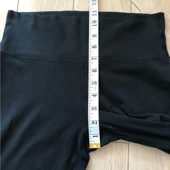Aritzia The Group Babaton Cropped Leggings in Black Size M - Picture 5 of 9